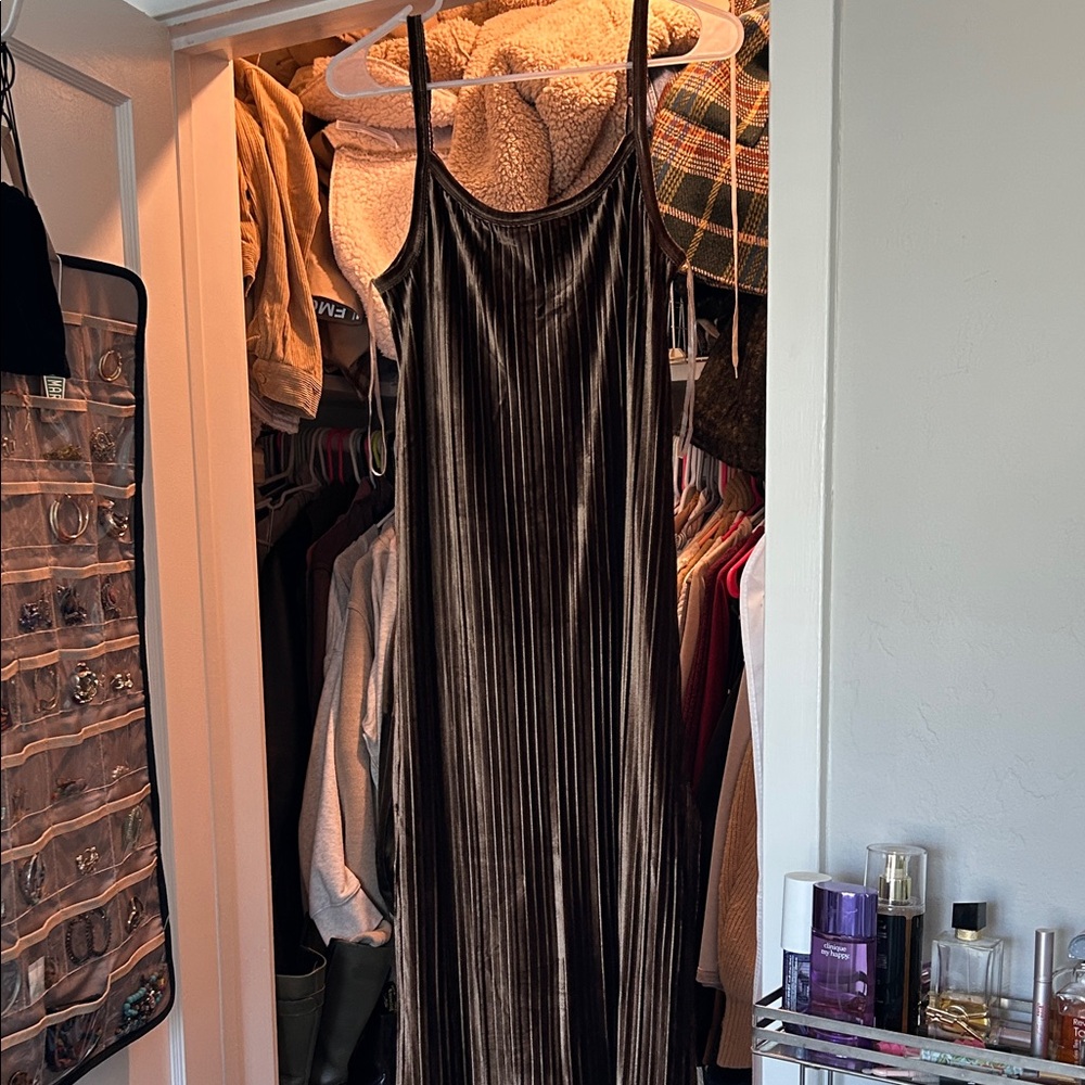 Elegant Brown Velvet Dress
